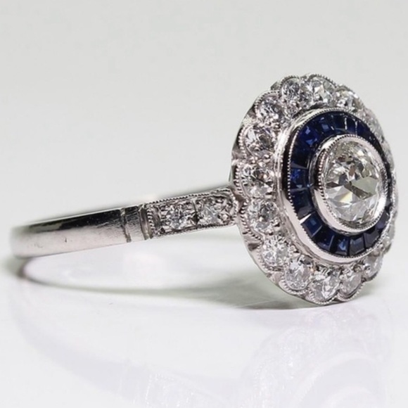Jewelry - New BLUE & WHITE SAPPHIRE ANTIQUE STYLE RING
